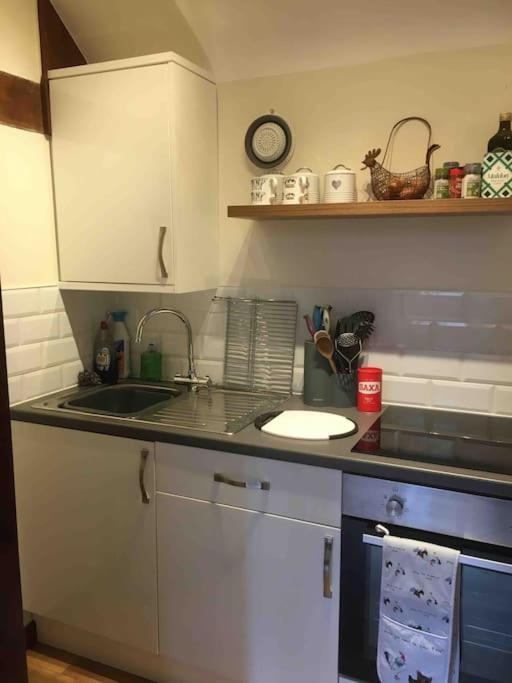 The Grooms Loft Self Contained Apartment Milton Abbas Extérieur photo